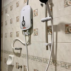 Bilik standard bertiga